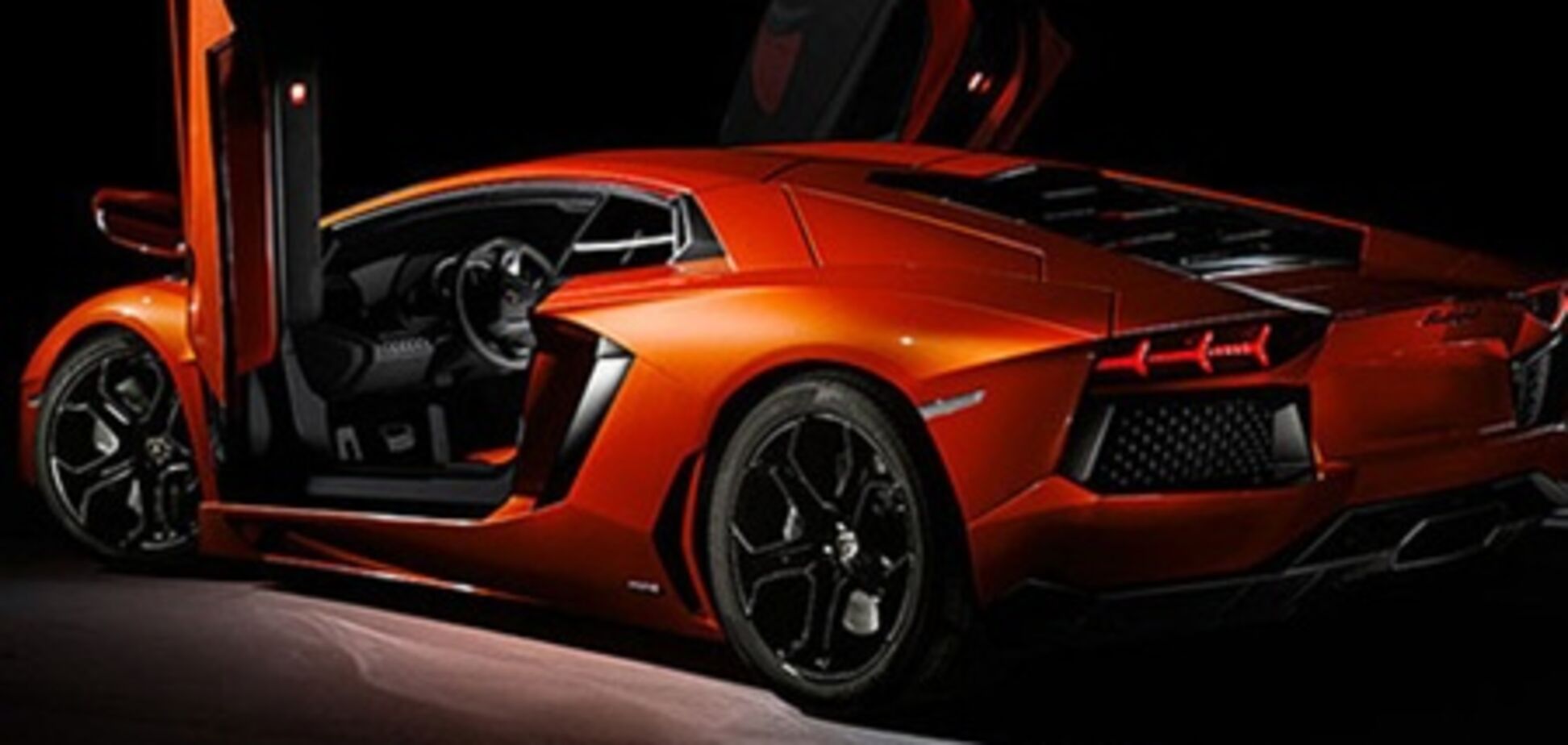 Криштиану Роналду купил машину за $450 000