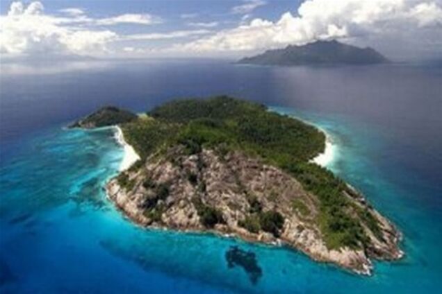 Как стать владельцем личного острова?