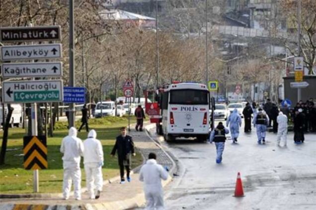 В результате теракта в Стамбуле пострадали 15 человек. Фото