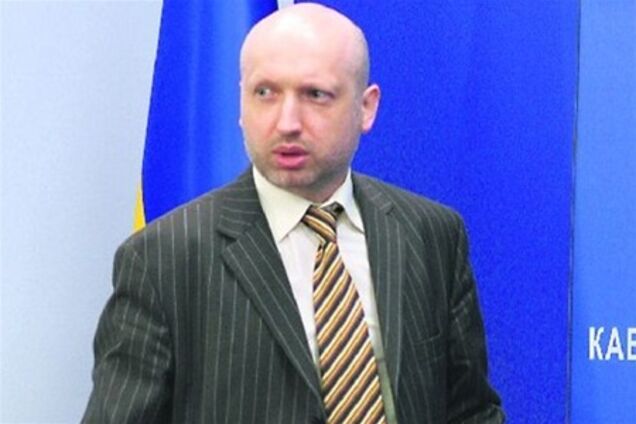 Турчинов збере гроші на вибори у виборців