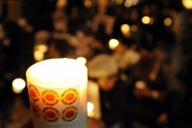В Японии зажгли 16 тысяч свечей в память о жертвах землетрясения