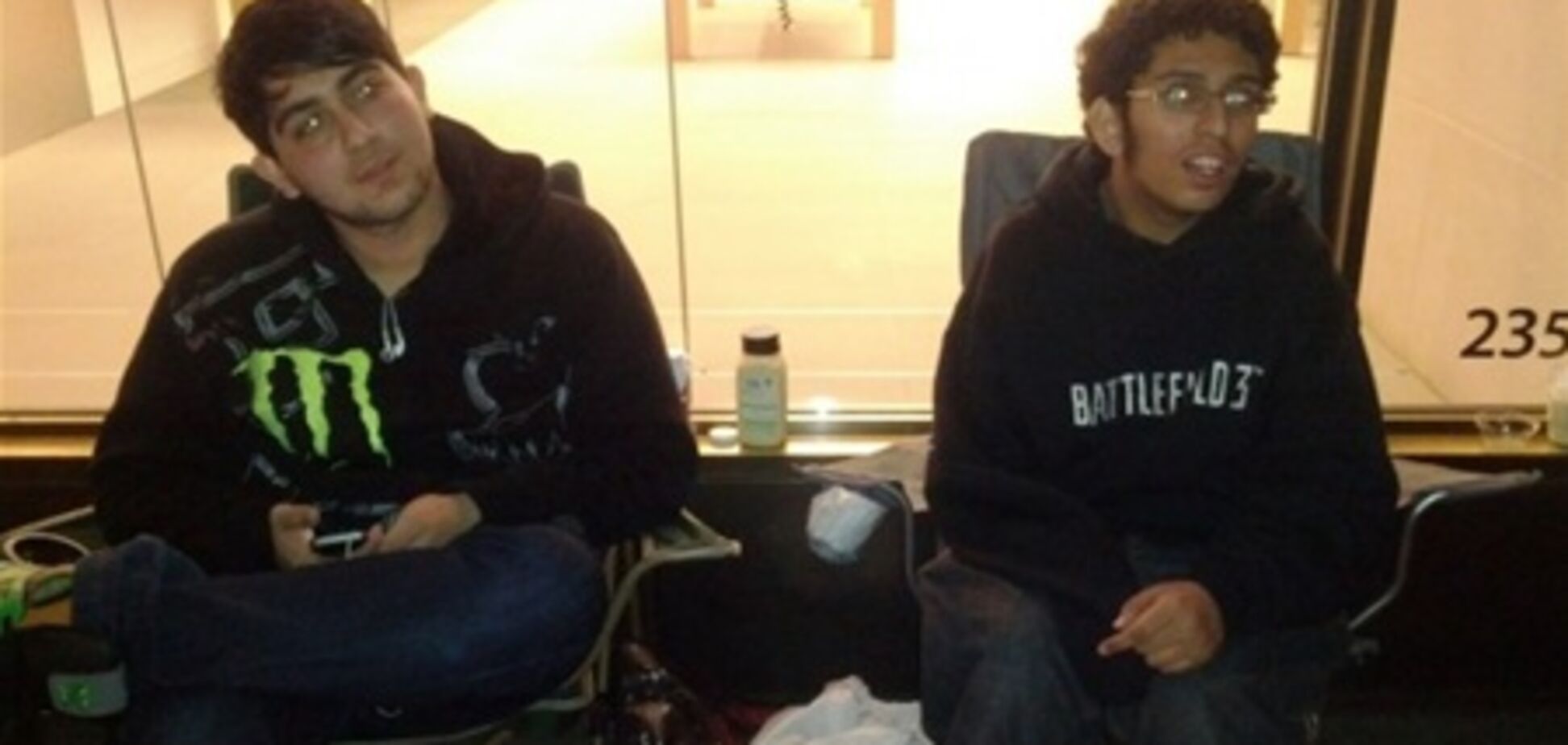 Фанатики Apple заняли очередь за новым iPad за 4 дня до продаж. Фото