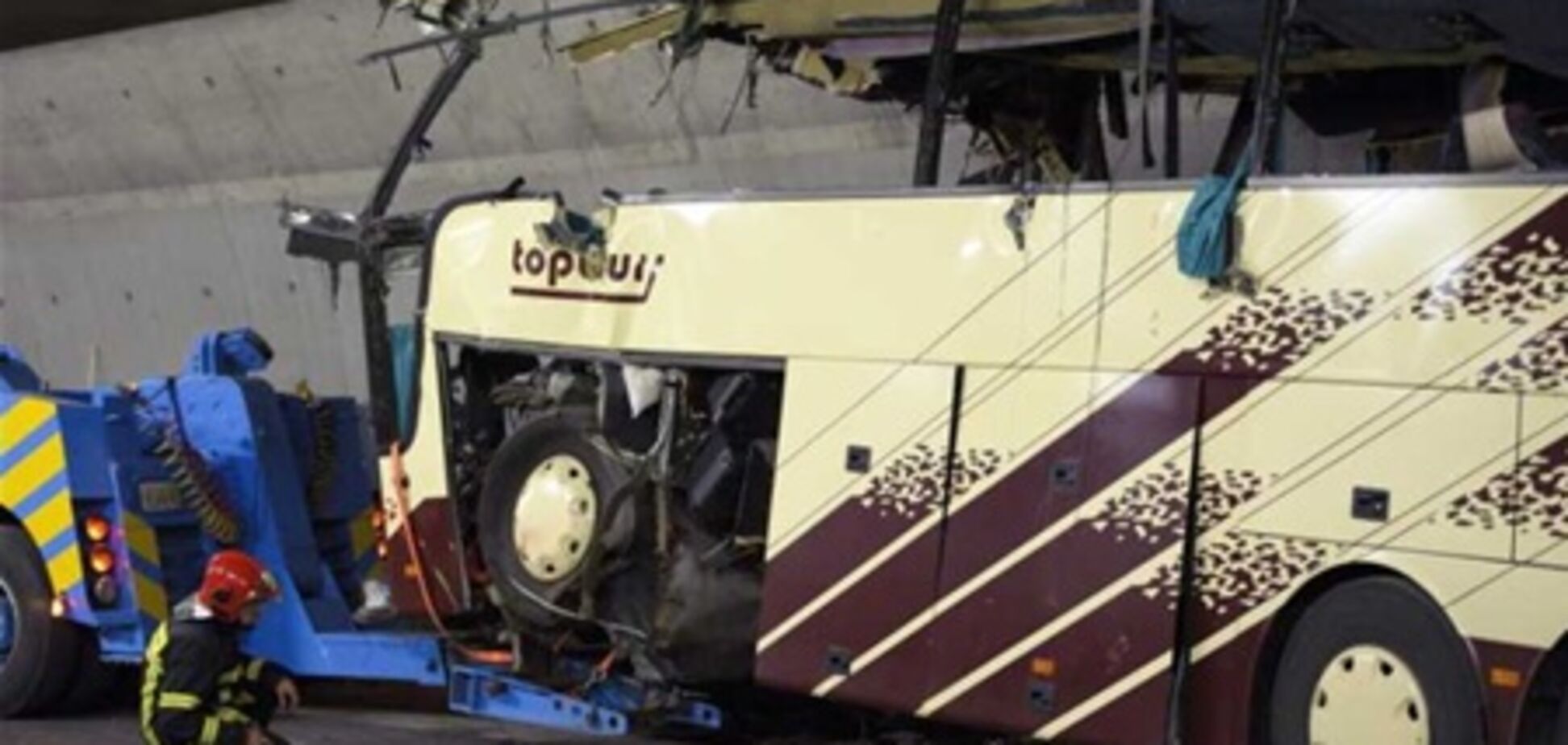 Родные погибших в Швейцарии детей прибудут на место ДТП с психологами