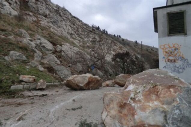 У Балаклаві обвалилася гора