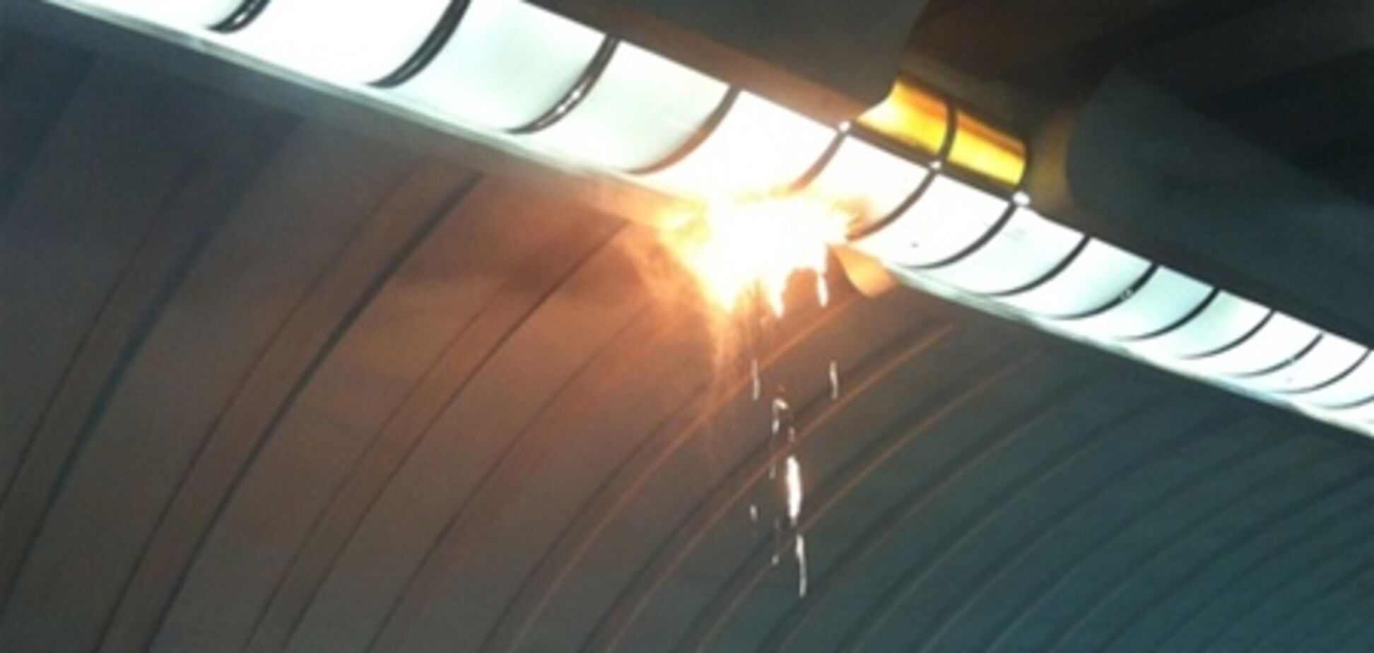 Из-за проводки станция Осокорки выгорела почти дотла