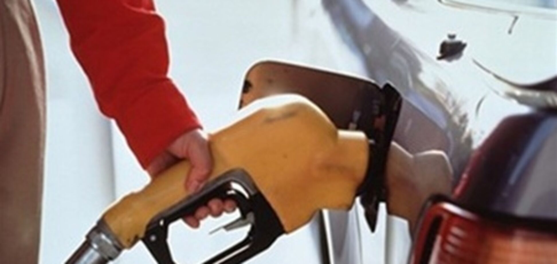 Кабмин рассмотрит претензии к качеству бензина