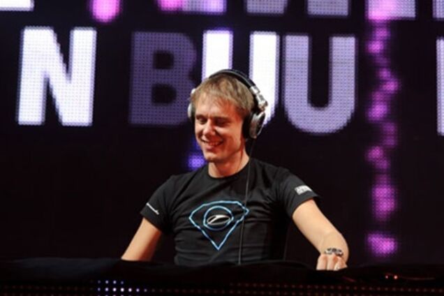 A State of Trance 550: Київ' підірвало' музикою. Фото. Відео