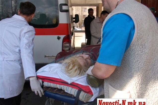 Оксану Макар везуть до Донецька. Відео