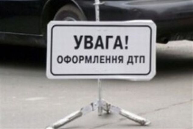 В Житомирской области автомобиль посла Индии насмерть сбил пешехода