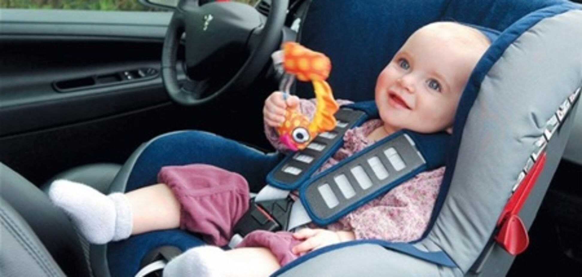 Водителей заставят платить за отсутствие детского кресла в авто