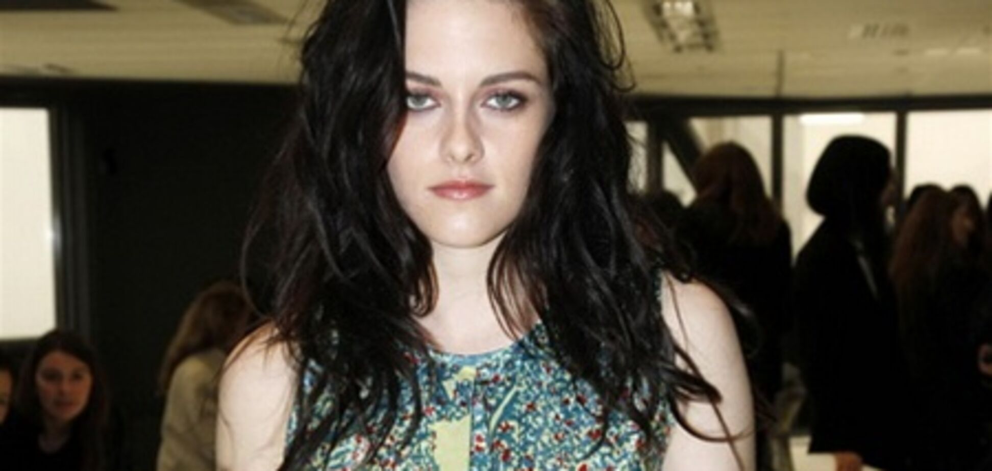 Кристен Стюарт в тугих кожаных штанишках