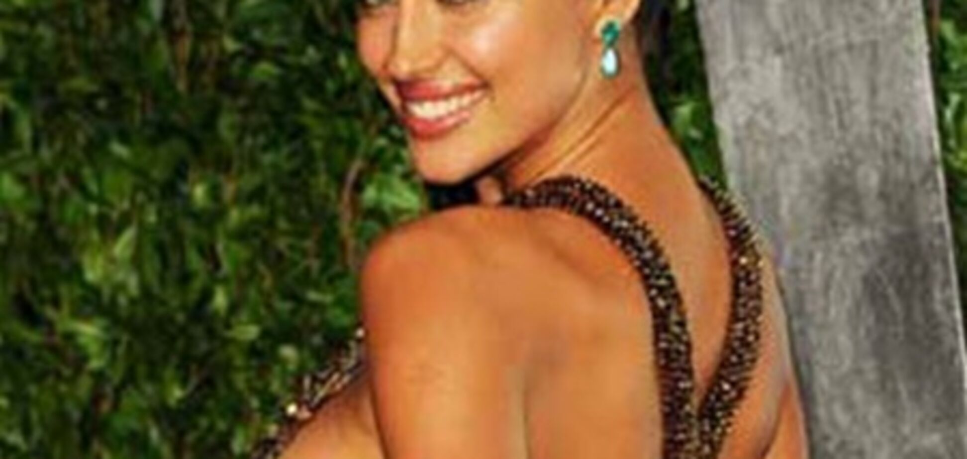 Подруга Роналду поразила всех сексуальным платьем. Фото