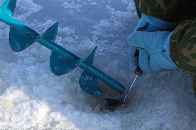 В Балтийское море на льдинах унесло 150 рыбаков