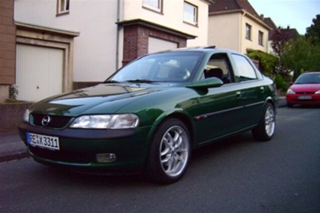 Во дворах домов узаконят парковки