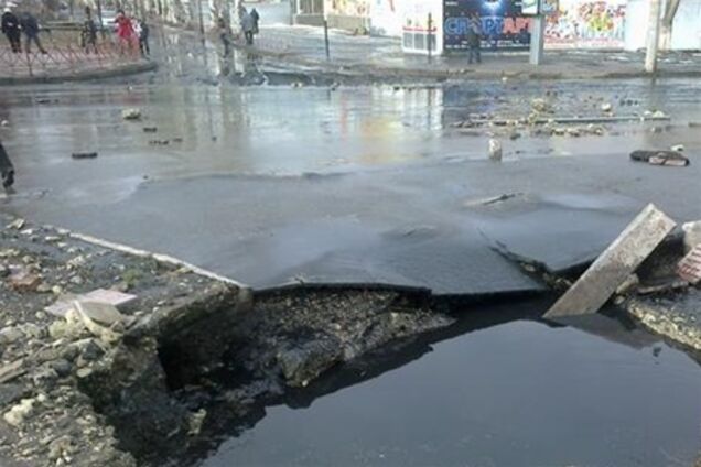 Луганськ залило фекаліями. Відео