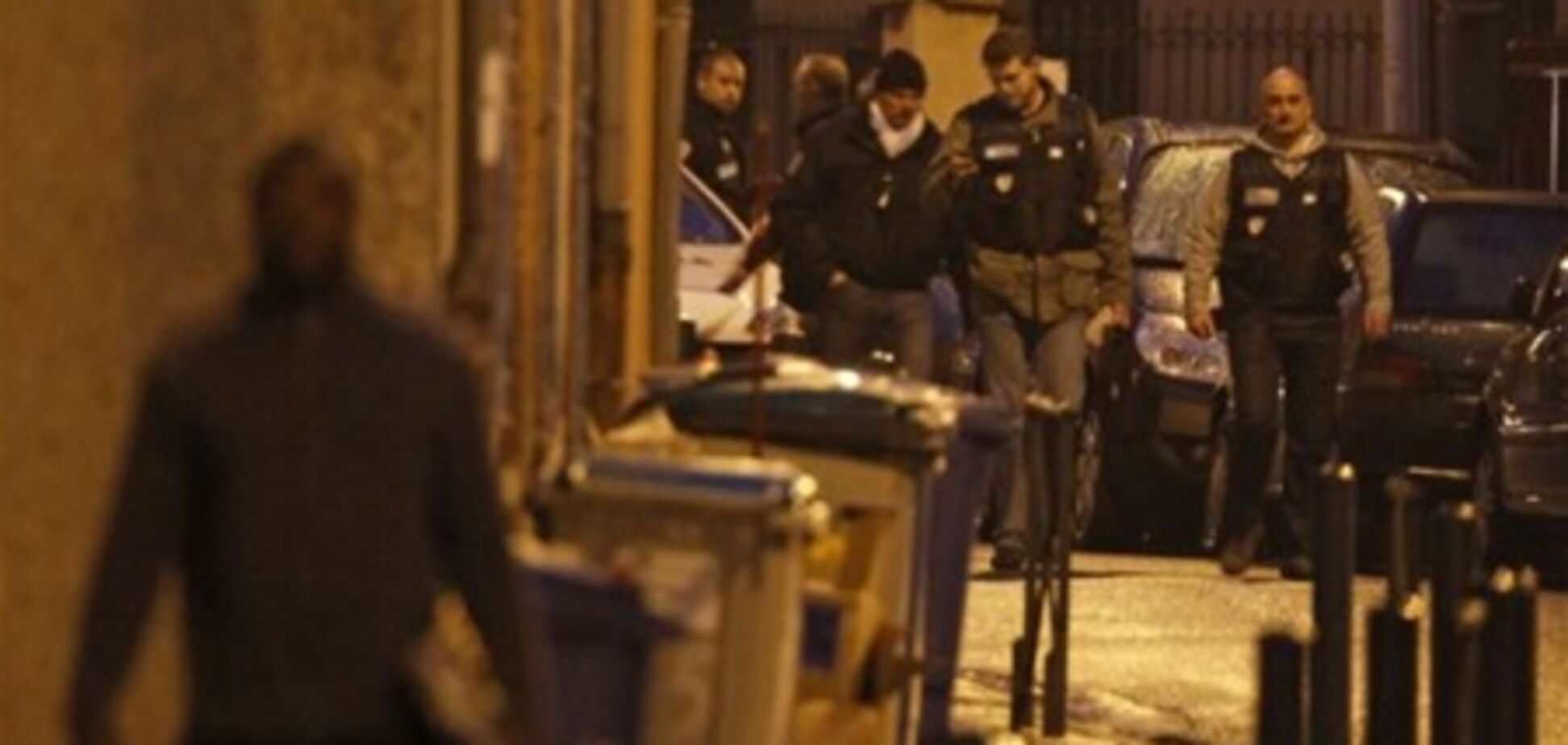 Возле посольства Индонезии в Париже прогремел взрыв. Фото