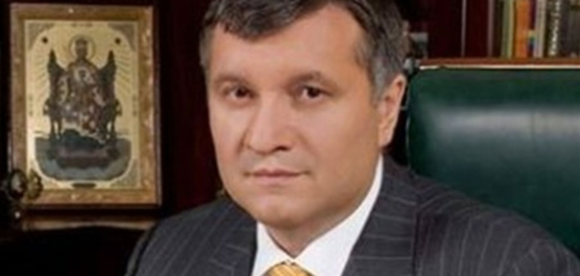 Аваков рассмотрит возможность вернуться в Украину- адвокат