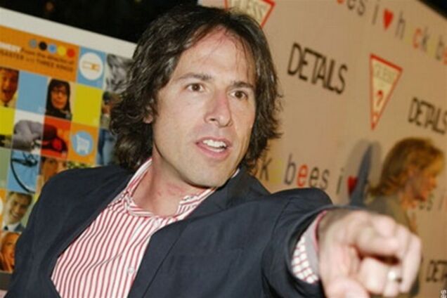 Режиссер «Бойца» расскажет «Американскую чушь»?