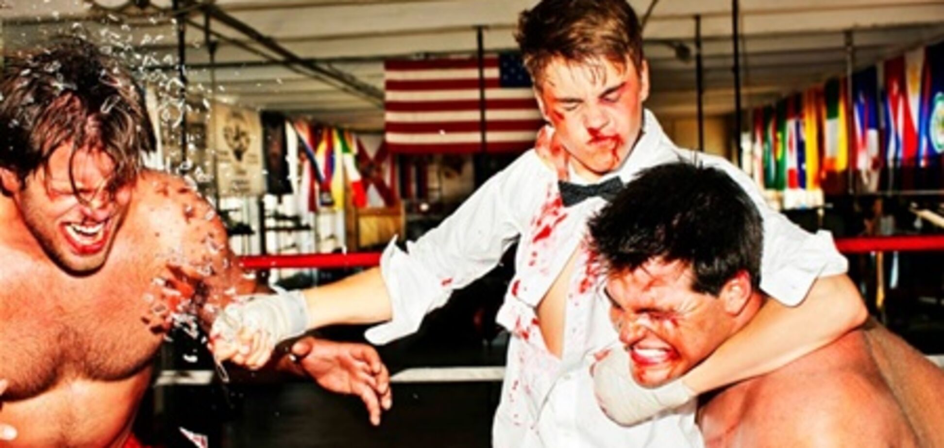 Бибер озверел для Complex. Фото