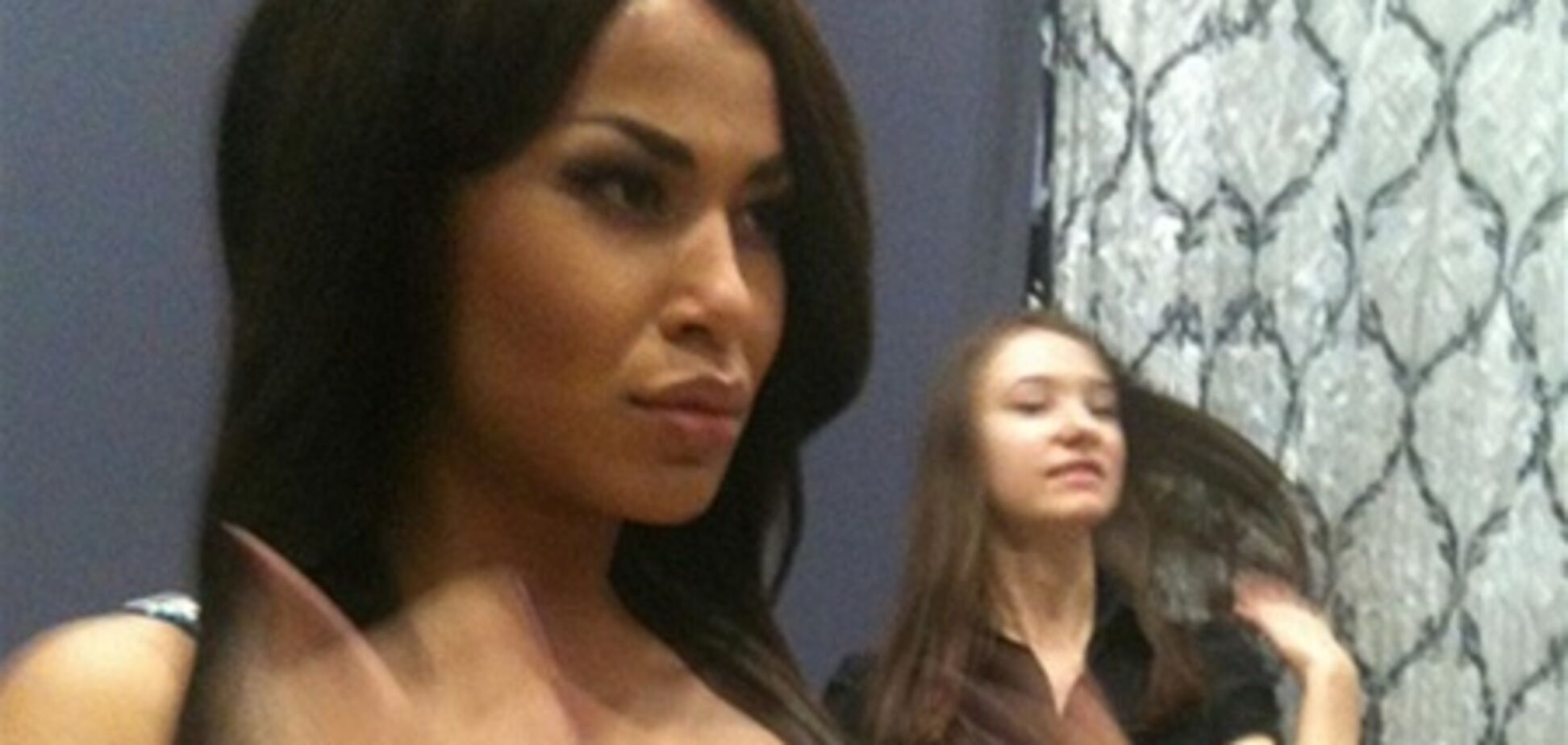 Гайтана выбирает плате для Евровидения-2012. Фото