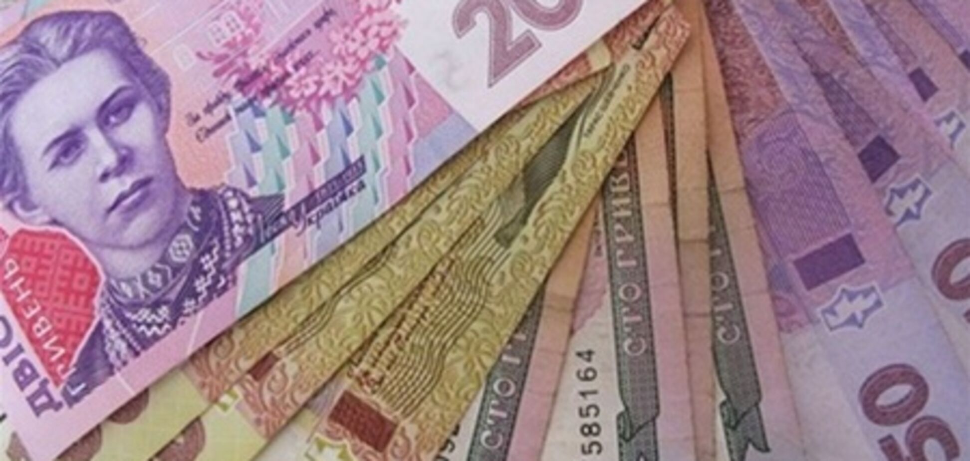 Крымчанам выплатили 12,8 млн гривен соцпомощи