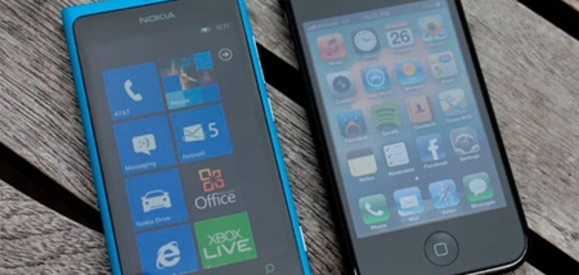 Nokia критикует iPhone и готовит свой 'революционный смартфон'