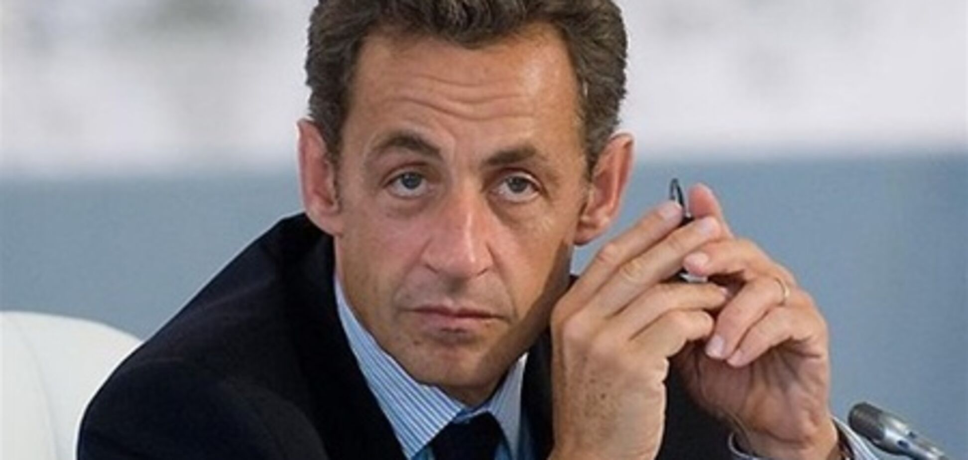 Саркозі - профі з вологого прибирання