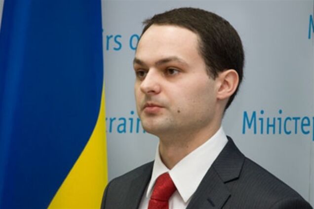 МЗС: пірати захопили судно з українцем на борту