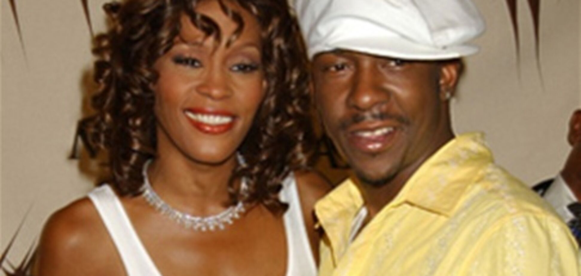 Экс-супруг Хьюстон вновь нарушает закон