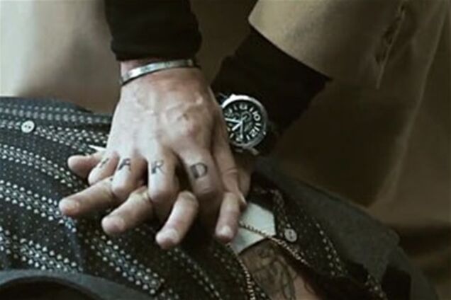 Британским футбольным фанатам напомнили о первой помощи при сердечном приступе