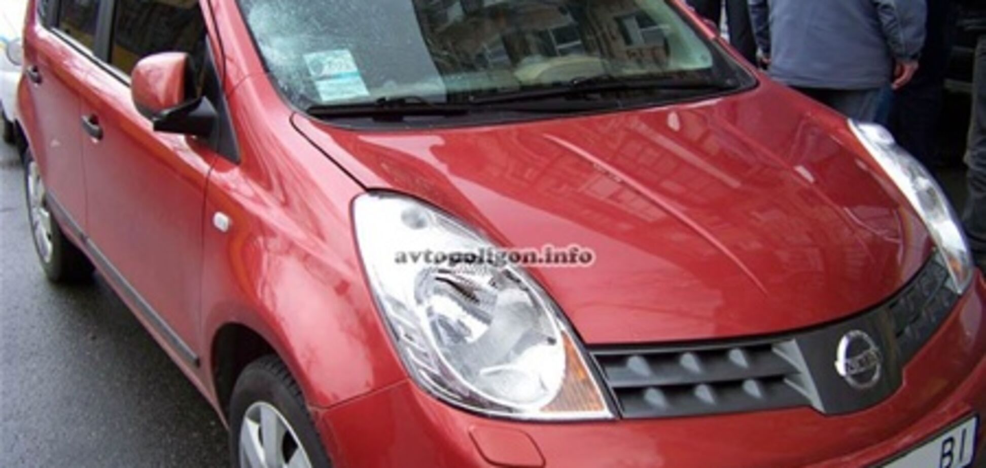 ДТП в Киеве: Nissan Note насмерть сбил женщину на 'зебре'. Фото