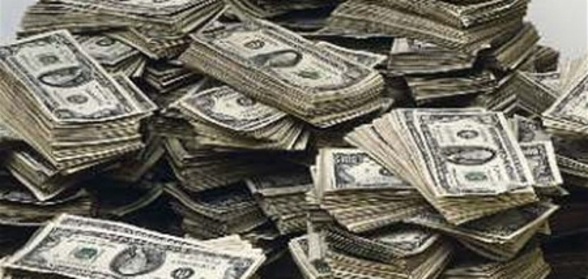 Мировая экономика потеряла 370 млрд долларов