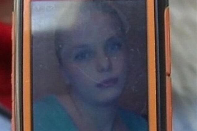 Священник 'запечатал' гроб Оксаны Макар