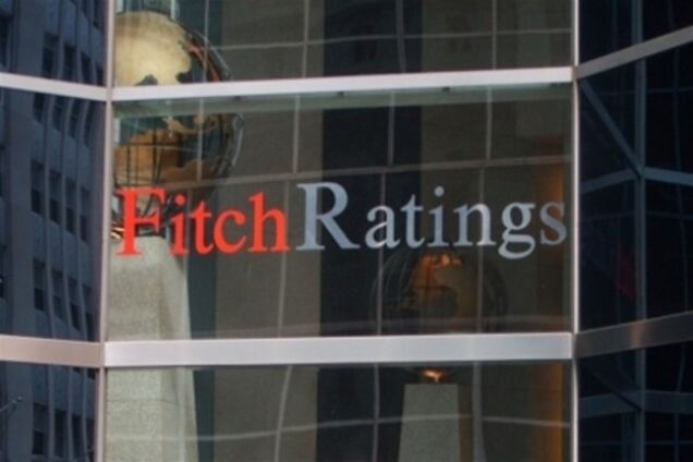 Fitch угрожает снизить рейтинг России