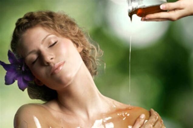 Лепим фигуру при помощи меда