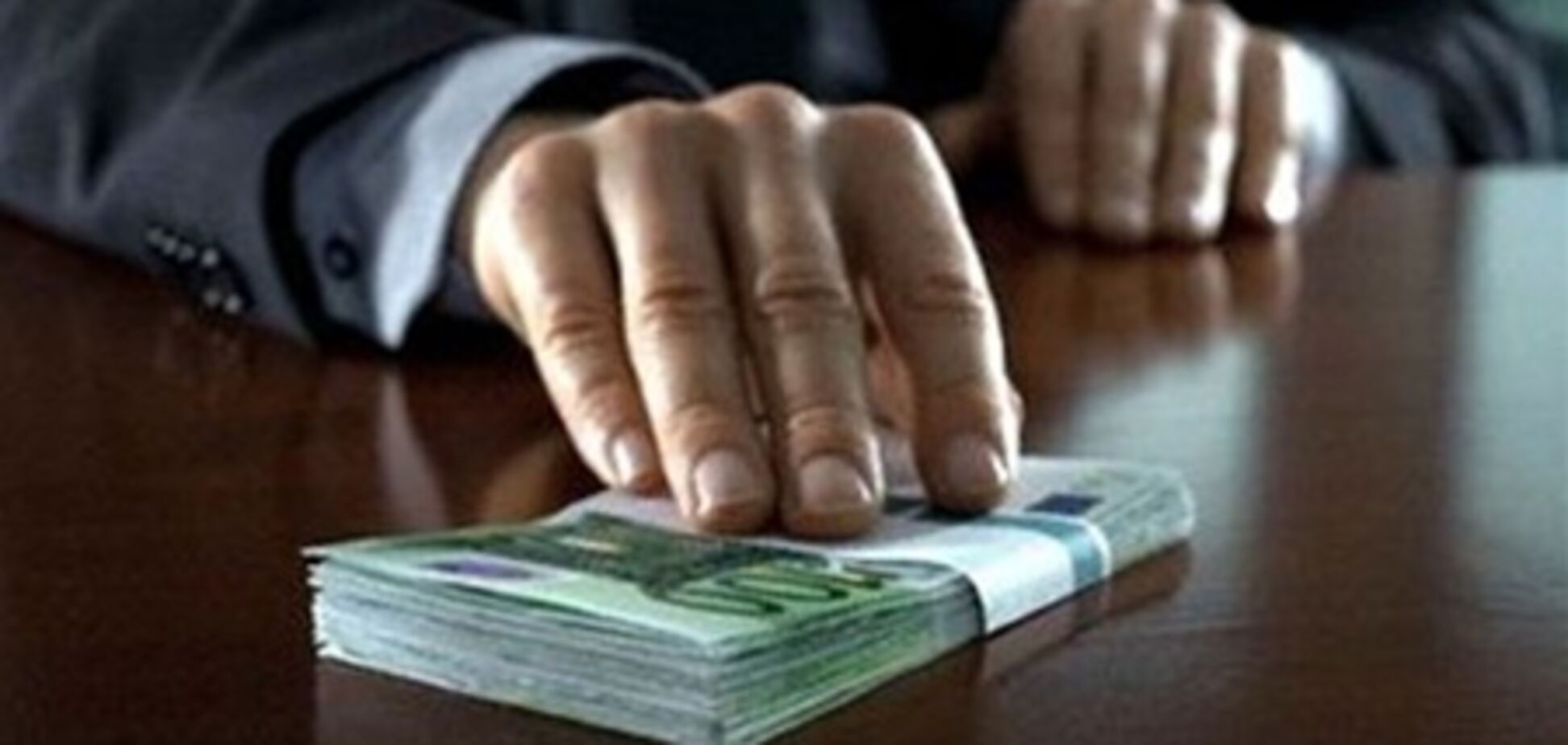 В Киеве чиновник РГА погорел на 'горячем'