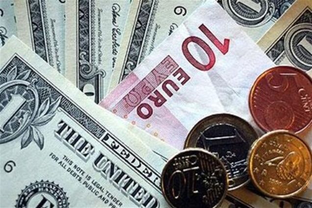 Доллар дешевеет по отношению к евро и иене, 10 апреля 2012