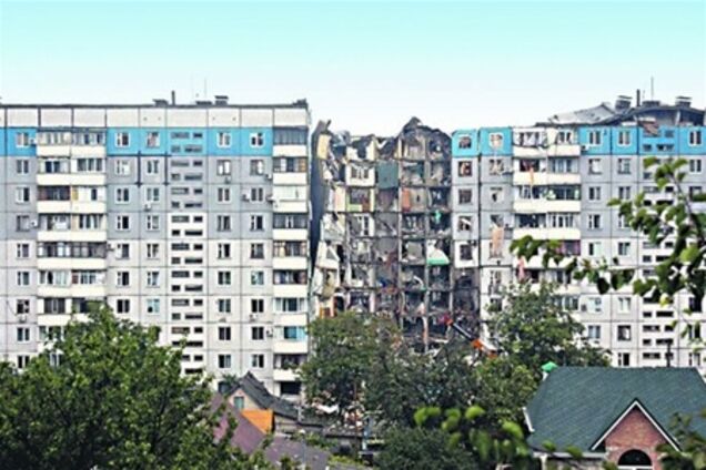 На месте взорвавшегося дома в Днепропетровске строят автостоянку