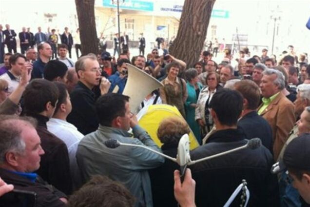Протести в Астрахані: губернатор згоден на перевибори