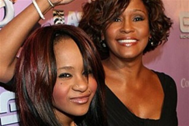 Дочь Хьюстон сражается с Рианной