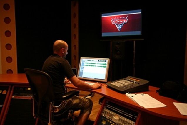 Кинопрокатчики, лишившиеся студии, заявили, что не нарушали закон