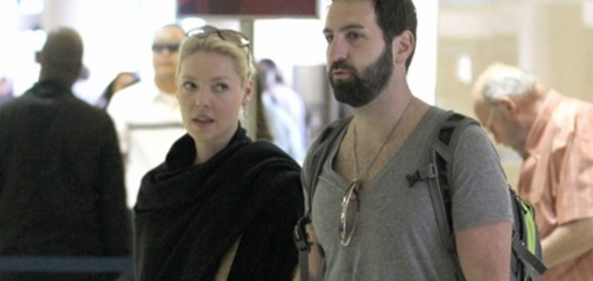 Хейгл и Келли улетают из Лос-Анджелеса. Фото