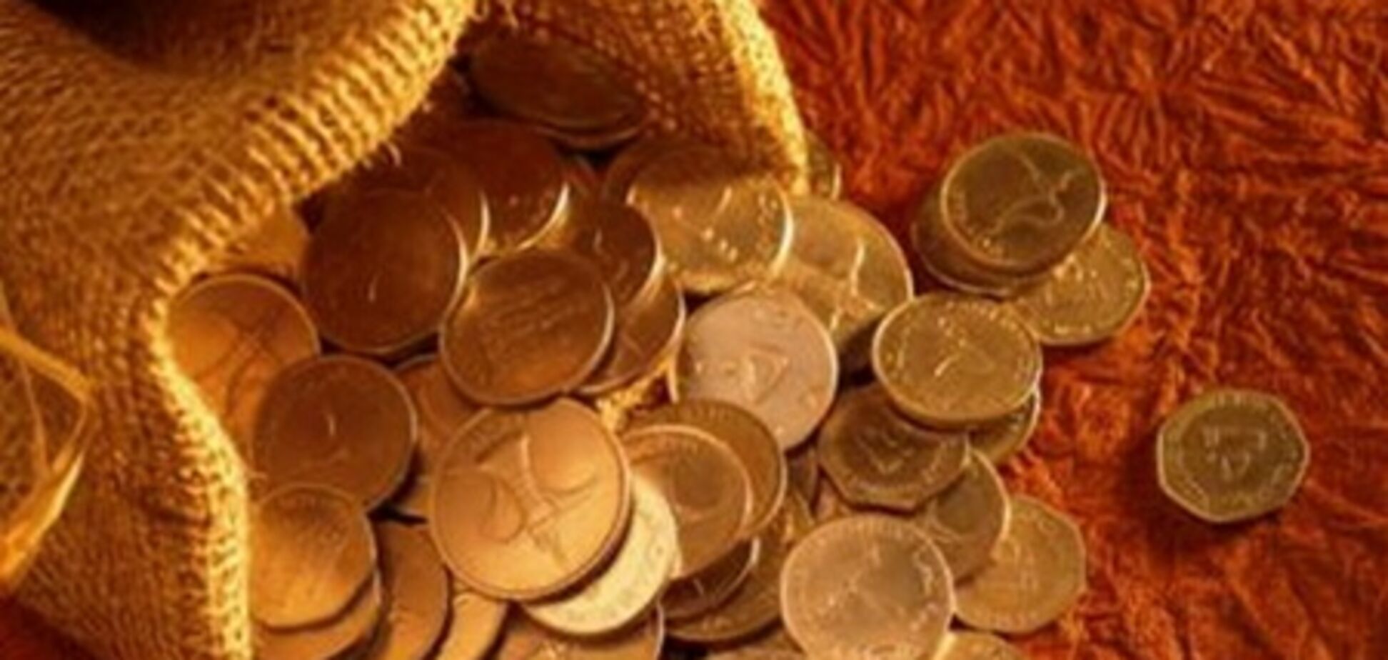 Временным работникам Евро-2012 зарплаты не поднимут