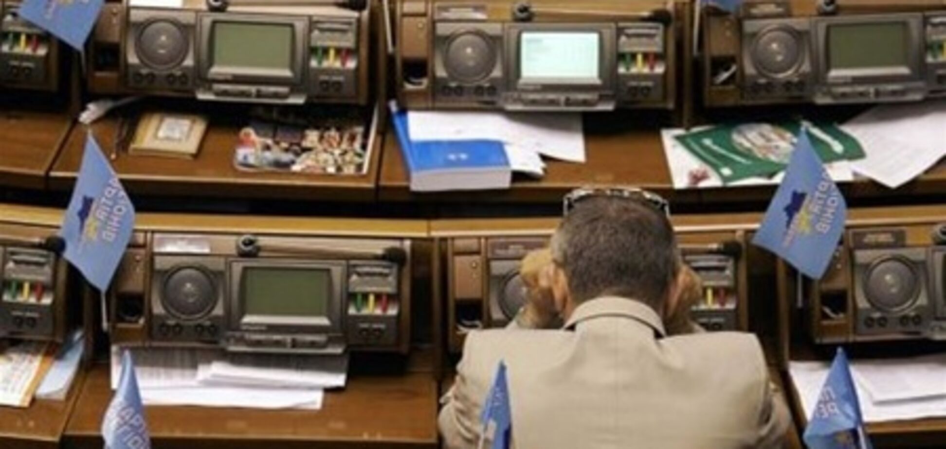 Нардепи сьогодні вирішили працювати до переможного кінця