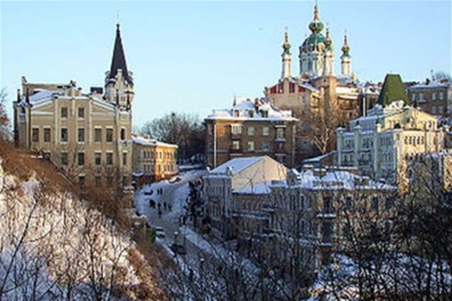 Компанія Ахметова каже, що й не збиралася будувати бізнес-центр на Андріївському узвозі