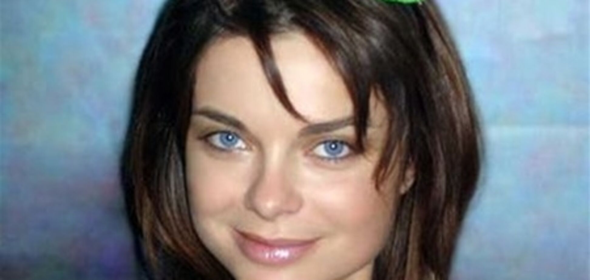 Королеву ударило током? Фото