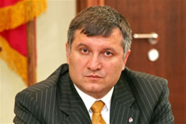 Аваков пригрозил подать в суд на Генпрокуратуру