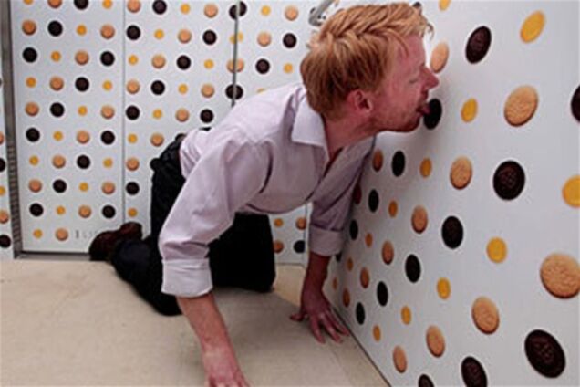 Кондитерская компания установила в офисном здании 'съедобный' лифт