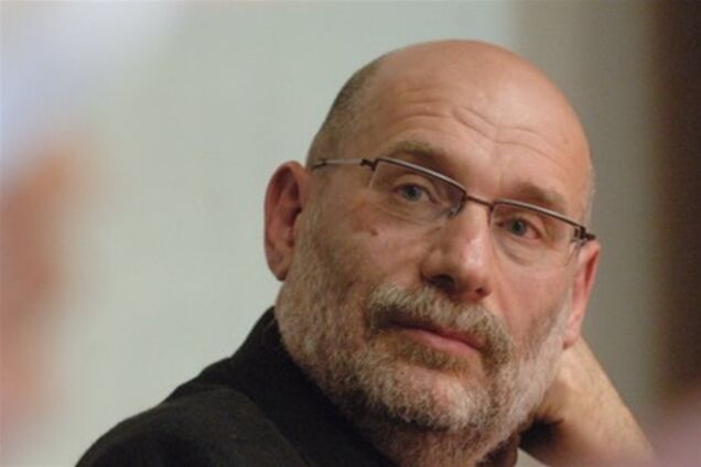 Борис Акунін: пам'яті свити