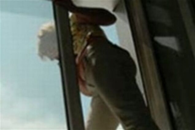 Пациент горбольницы в Кривом Роге выбросился из окна, спасаясь от нечистой силы